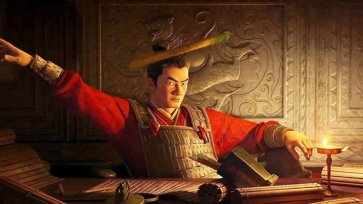 身着铠甲的武将伸展手臂，坐在烛光照亮的室内。